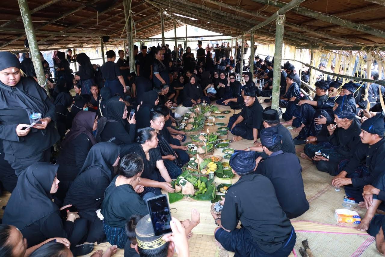 Ritual Andingingi Awali Rangkaian Festival Pinisi 2026, Teguhkan Harmoni Manusia dan Alam